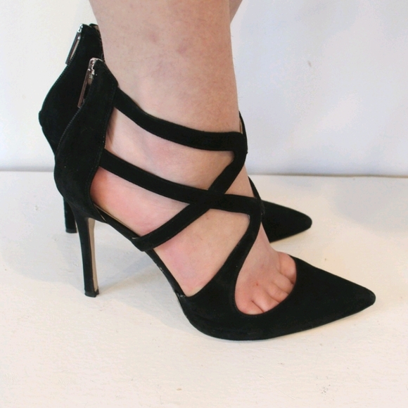 Black High Heels - Picture 2 of 8